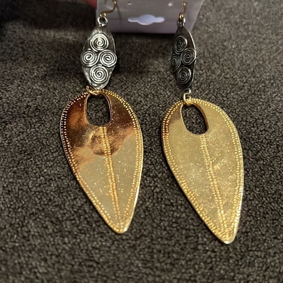 Goldtone & Silvertone Dangle Hook Earrings - Picture 3 of 3